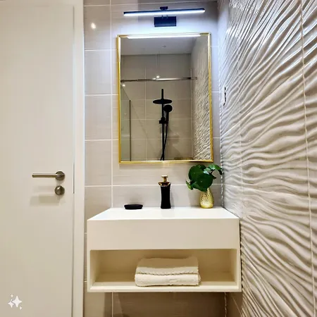 Swallow's Nest Apartament *