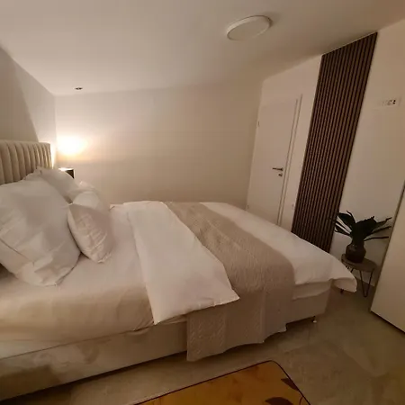 Swallow's Nest Apartament Vir