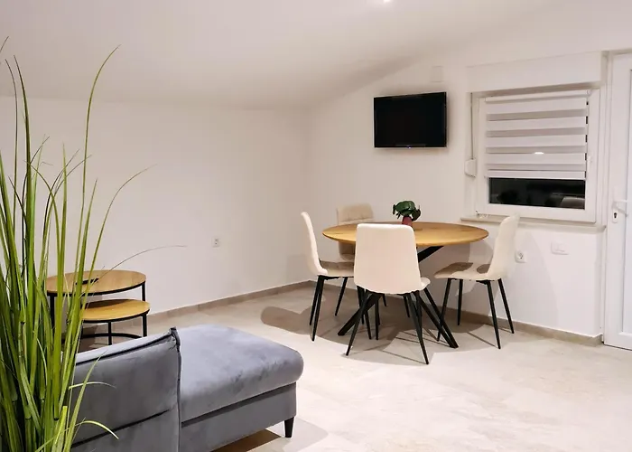 Apartment Swallow's Nest