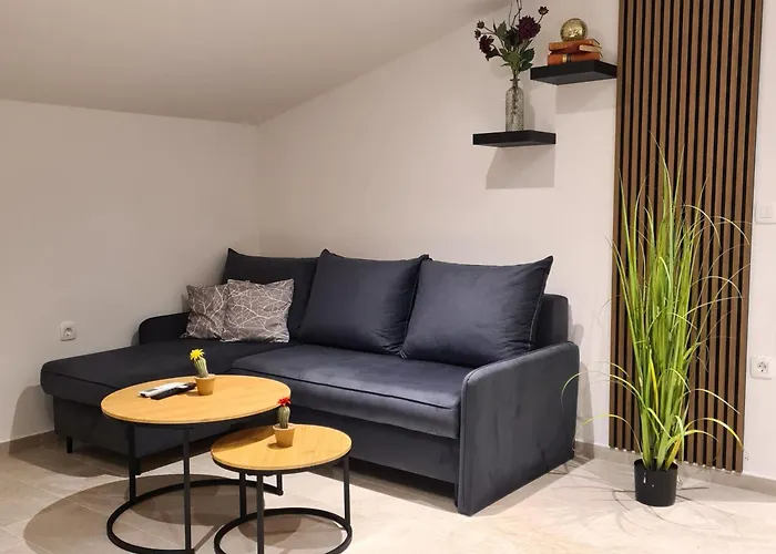 Swallow's Nest Apartment *